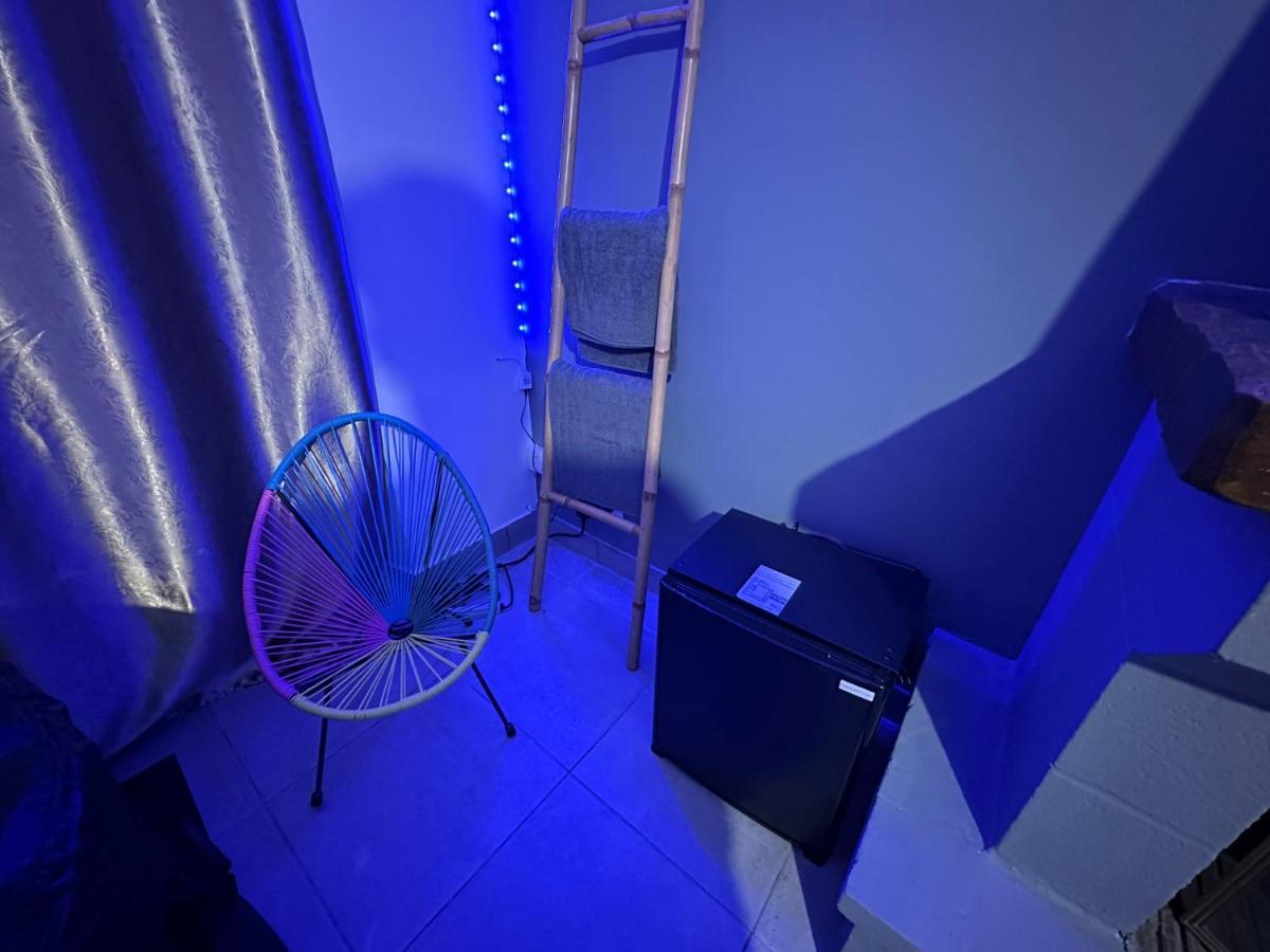 Love Room Avec Jacuzzi Proche Paris Et Roissy Cdg Persan Ngoại thất bức ảnh